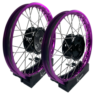 B-Ware Felgen Set37 - 2x 1,50 - Alu lila - Edelstahlspeichen - Nabe schwarz